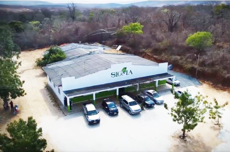 Sigma Lithium realiza reforma de escola em área rural no Vale do Jequitinhonha