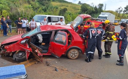 Acidente grave na BR 146 mobiliza Bombeiros e SAMU em Guaxupé
