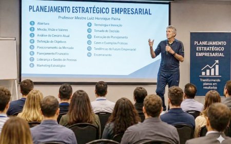 Professor Luís Henrique Paina destacou planejamento estratratégico em palestra no IFSP